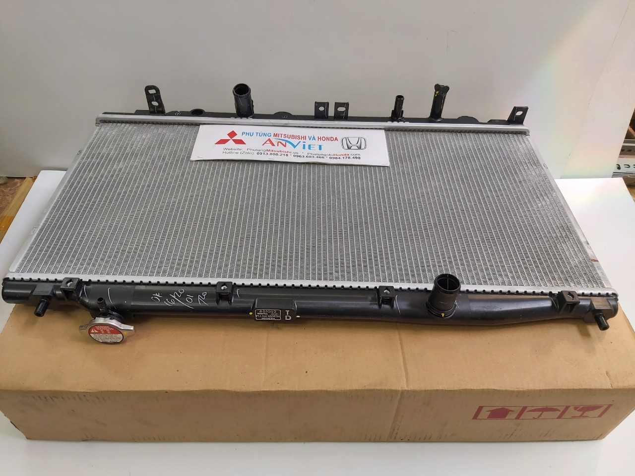 Két nước xe Honda Brio